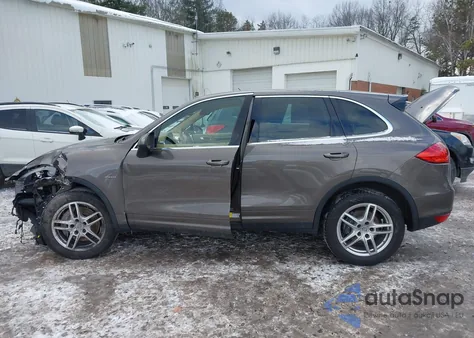2013 Porsche Cayenne Diesel из США, поврежденный, VIN WP1AF2A27DLA38617